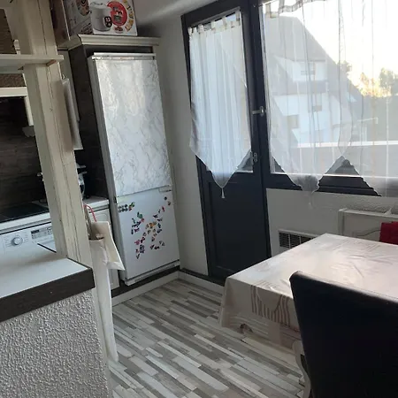 Apartment En Attique 2 Balcons 50m2 Au Calme *